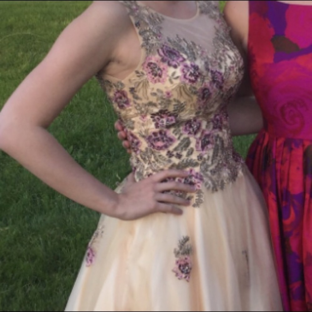Prom Dress - Picture 2 of 3